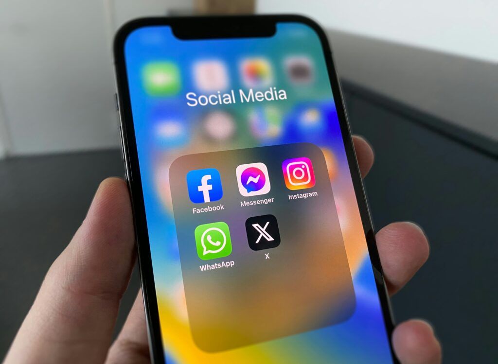 Redes sociales como herramienta de comunicación y promoción dentro de una estrategia de lanzamiento editorial